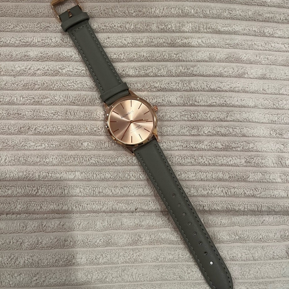 Elegant Rose Gold and Gray Women's Bracelet Watch